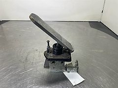 O & K L25.5 - Gas pedal/Fusspedal/Gaspedaal