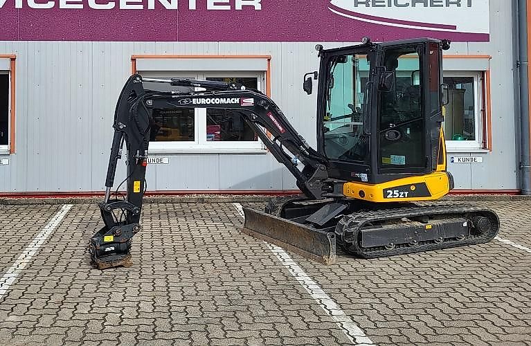 Eurocomach 25 ZT