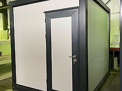 Containstar GmbH Sanitärcontainer/Duschcontainer/ WC Container / Toilettencontainer 1,50 m x 1,50 m x 2,71 m mit Urinal