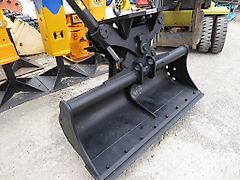 Trevi - Löffel/Graben-Räum-Löffel schwenkbar T55 - Schnittbreite ca. 1.800 mm - mit Universal-Adapterplatte zum Schrauben, Bohrbild nach Kundenanforderung - 2 Zylinder 45° stehend- Bagger: 12t-19t