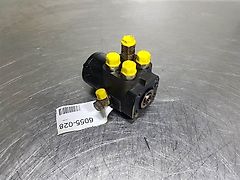 Ahlmann AZ200-4195233A-Char-Lynn 2631098082-Steering unit