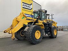 Komatsu WA500-7