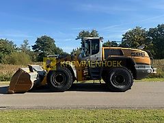 Liebherr L 586 Xpower