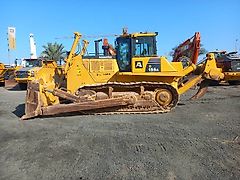 Komatsu D155A-6R (4 pcs available in Abu Dhabi)